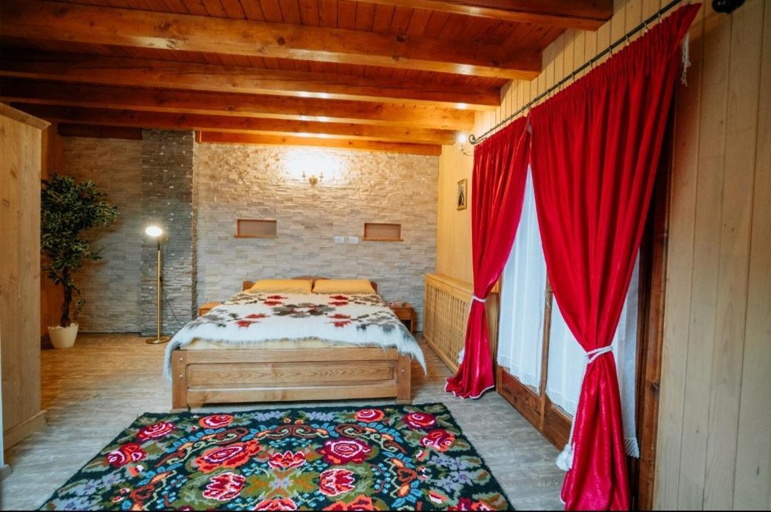 Casa Daviden Hotel Moisei Buitenkant foto