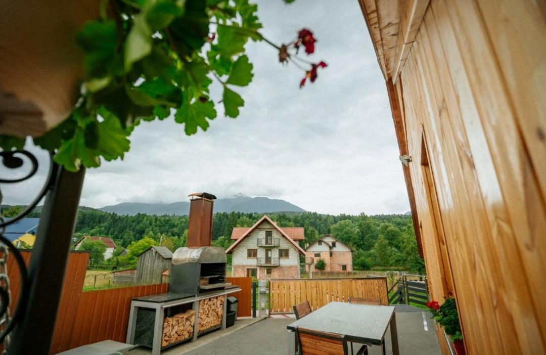 Casa Daviden Hotel Moisei Buitenkant foto