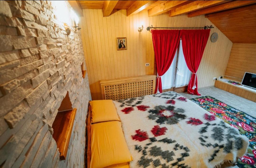 Casa Daviden Hotel Moisei Buitenkant foto